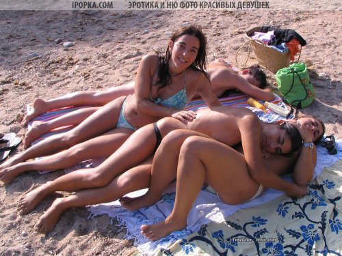 Групповые порно фото на нудистком пляже